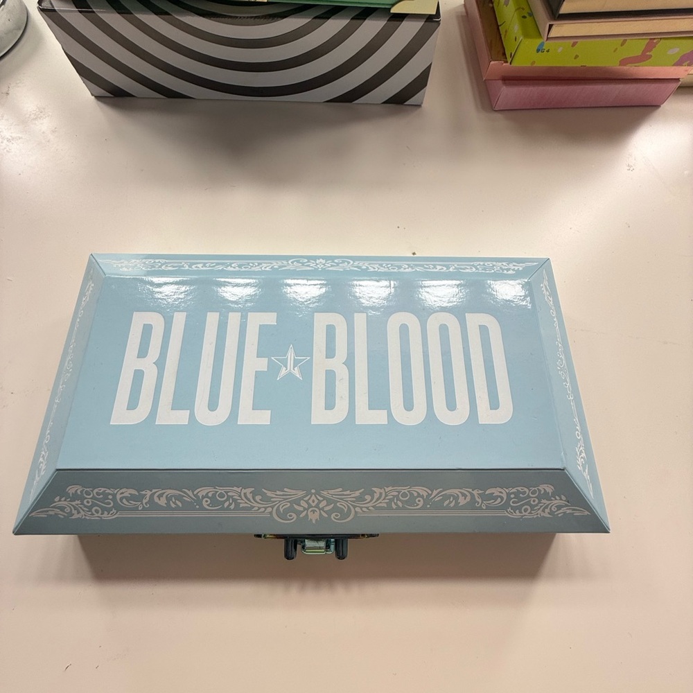 Blue Blood Eyeshadow Palette